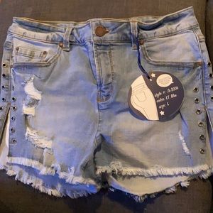 Denim slit shorts